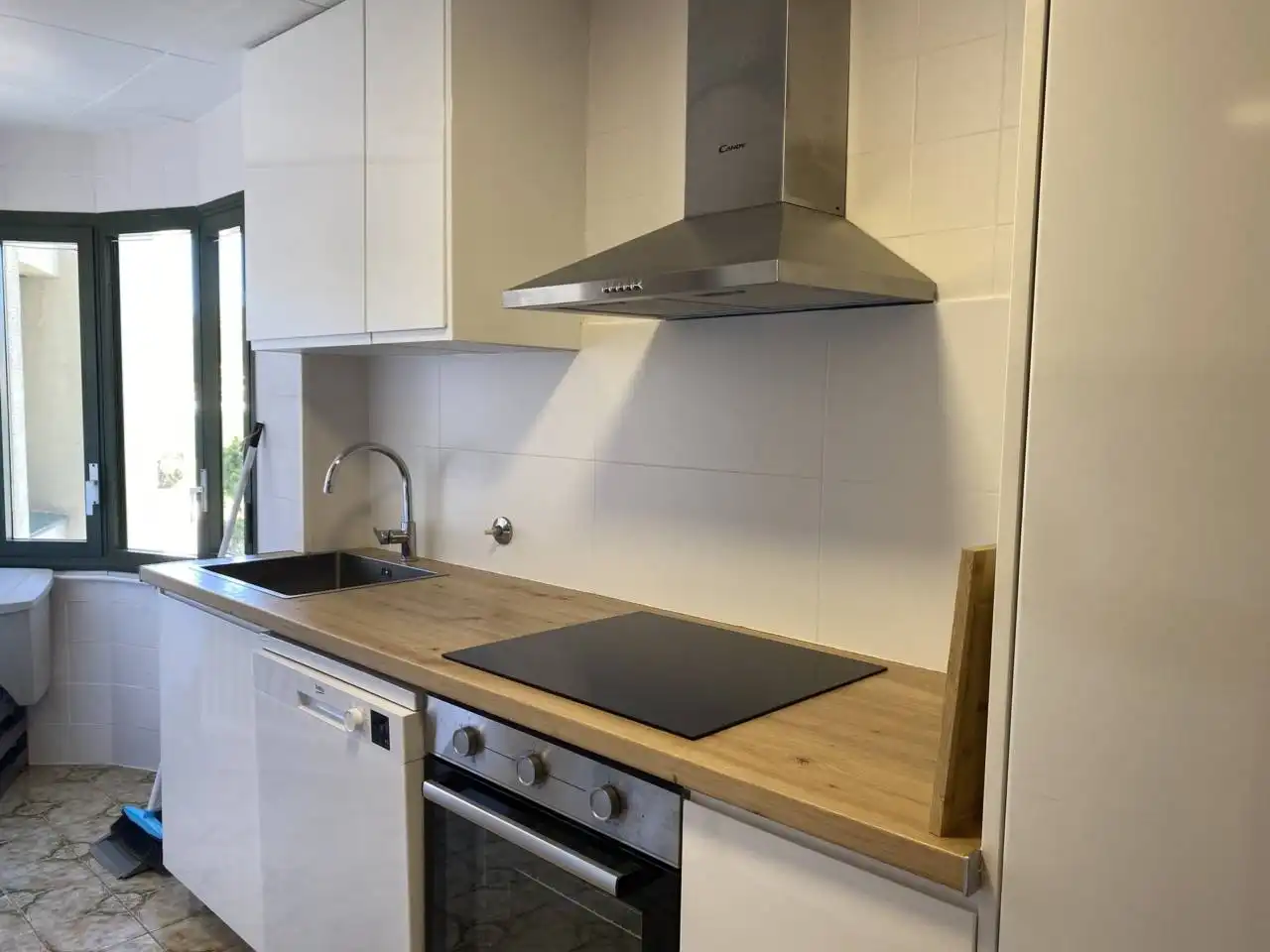Cocina de Piso en venta en Castell d'Aro, Platja d'Aro i s'Agaró con Calefacción, Terraza y Balcón