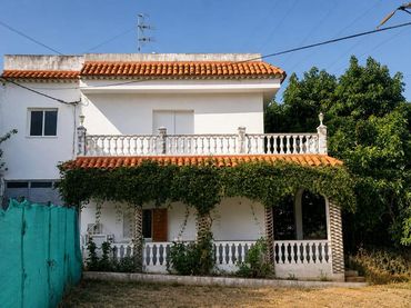 Casa amb balcó en venda a Calle CUESTA DE LAS ERAS