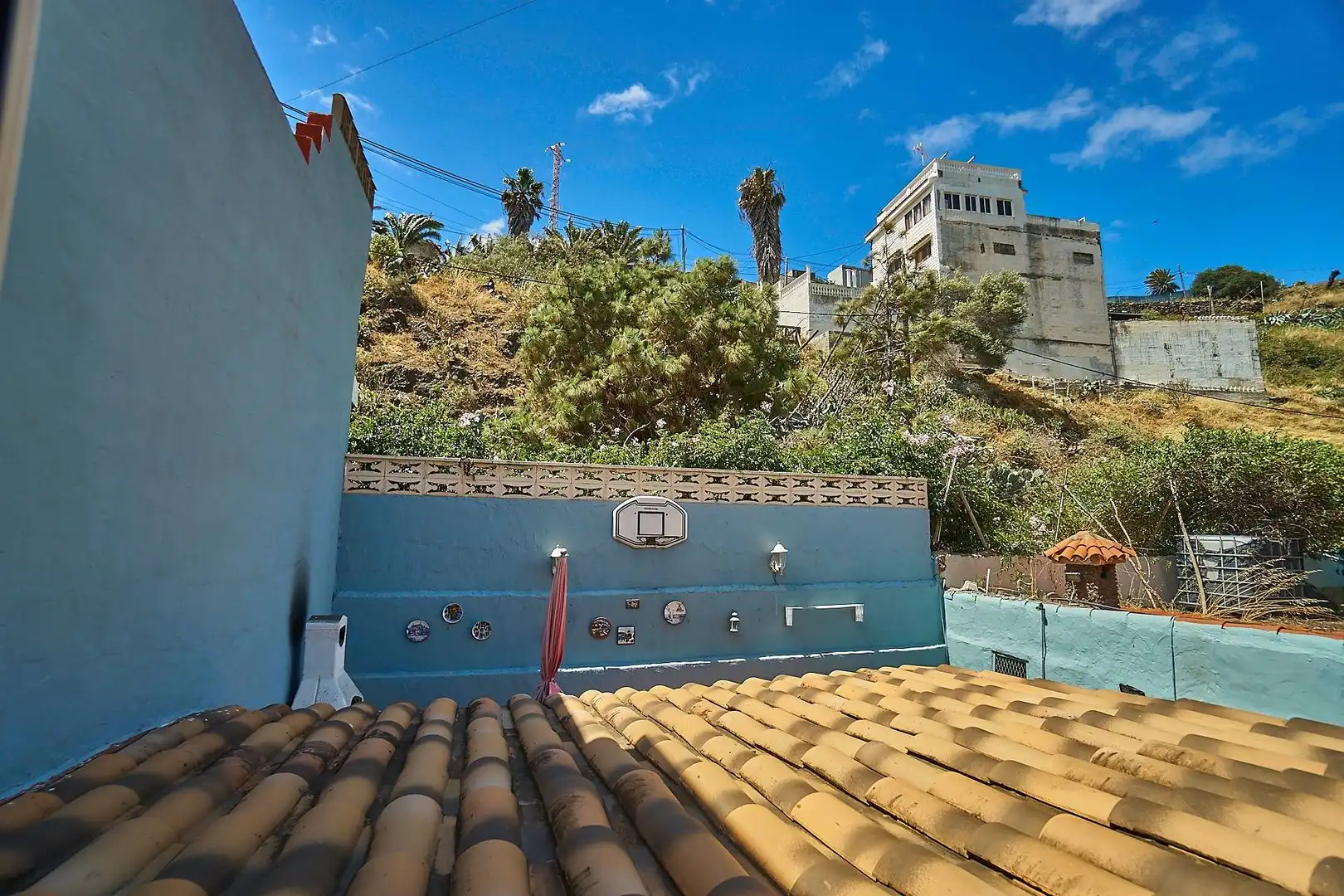 Vista exterior de Casa adosada en venda en Las Palmas de Gran Canaria amb Jardí privat, Terrassa i Traster