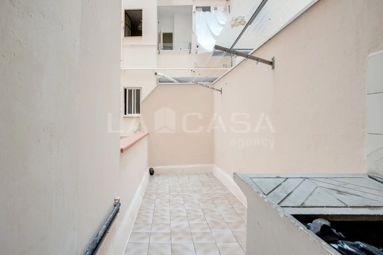 Piso en venta en Barcelona con Calefacción y Terraza