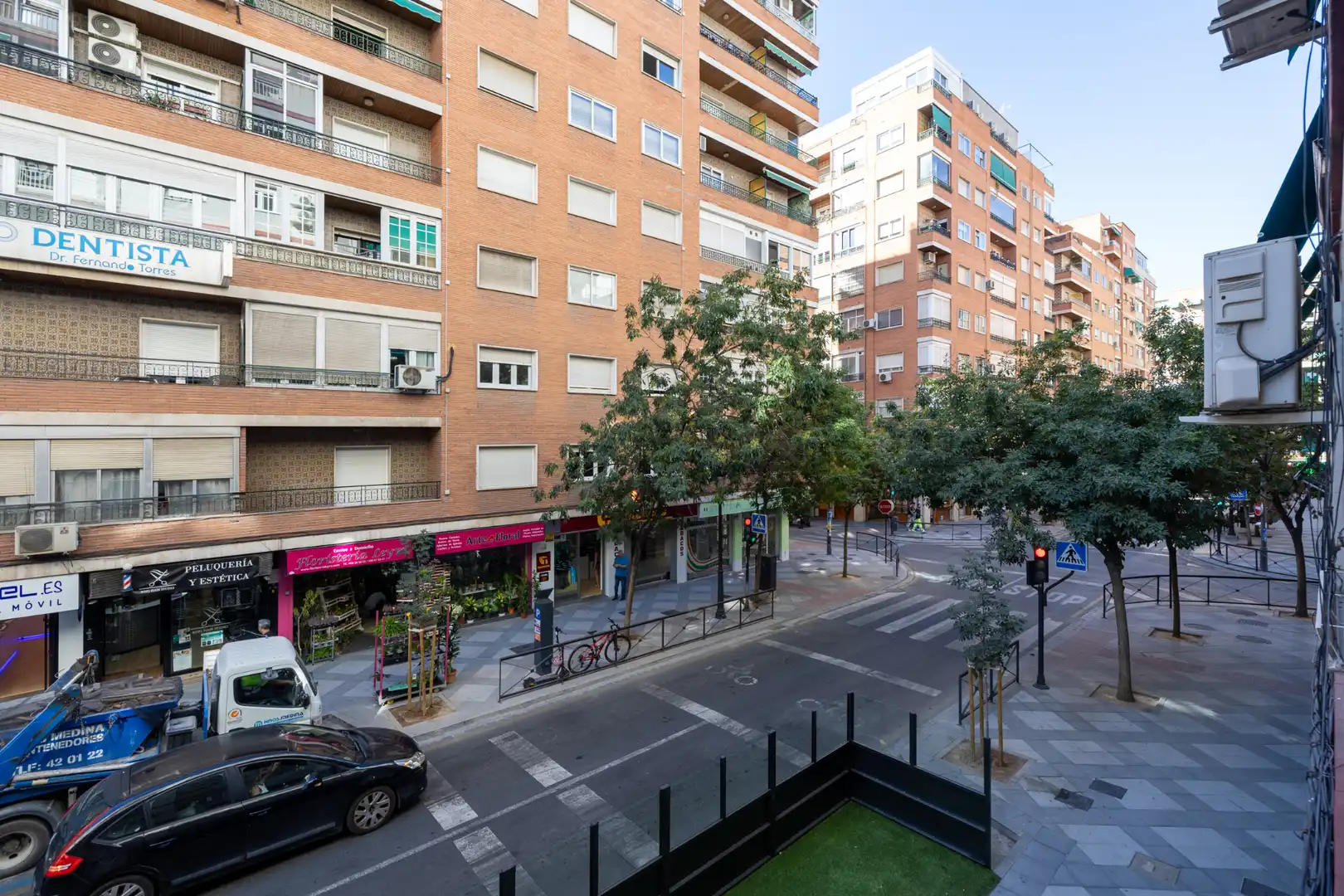 Vista exterior de Piso de alquiler en Granada con Aire acondicionado, Calefacción y Amueblado