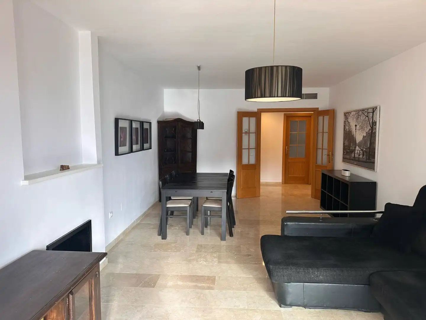 Apartamento con piscina en venta en Calle los Almendros 184, imagen 2