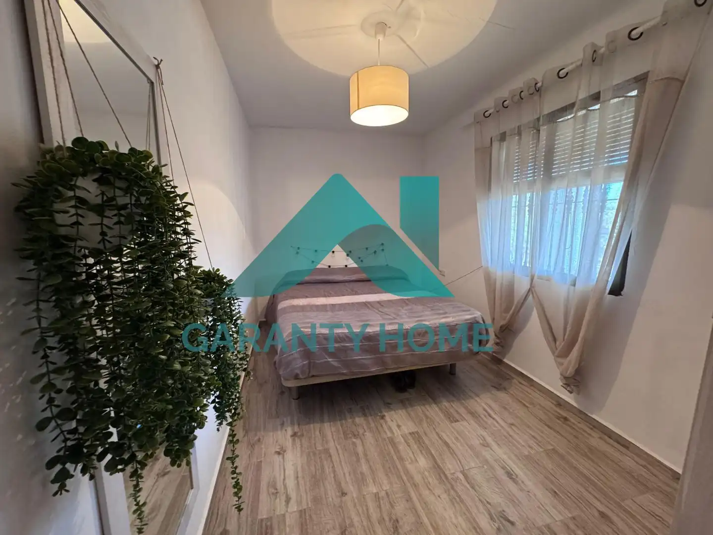 Dormitori de Casa o xalet en venda en Torreorgaz amb Aire condicionat, Jardí privat i Terrassa