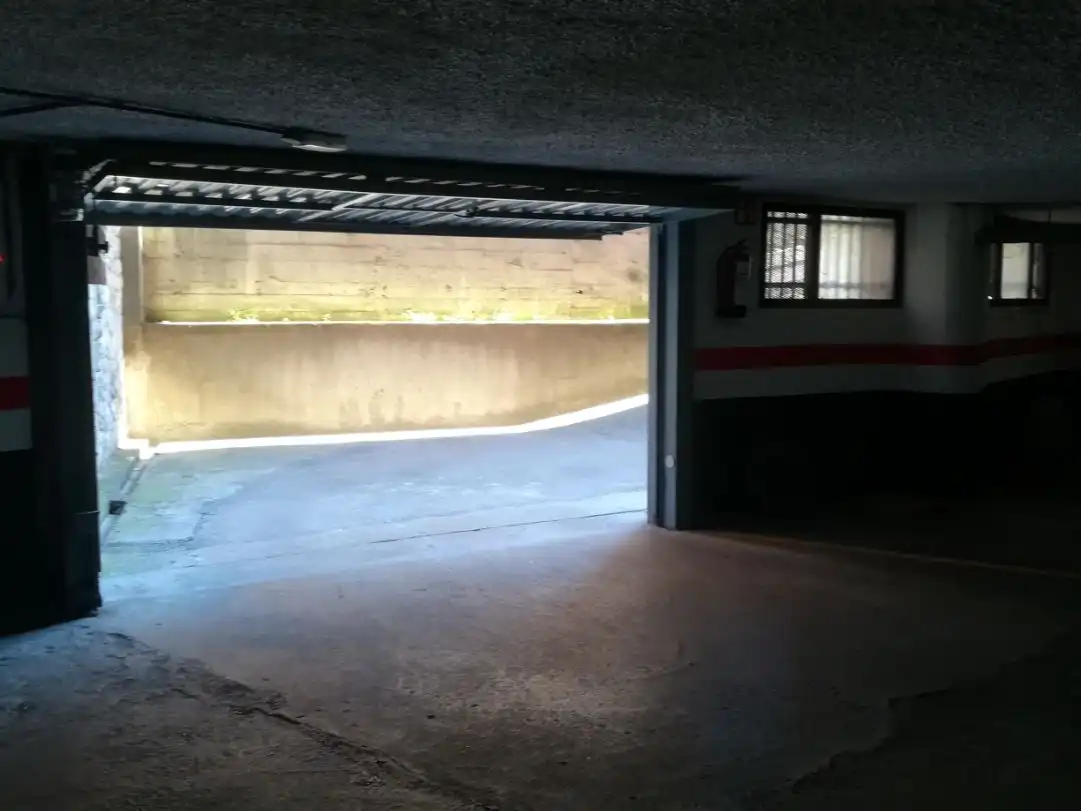 Parking to rent in Kasune 17, imagen 5