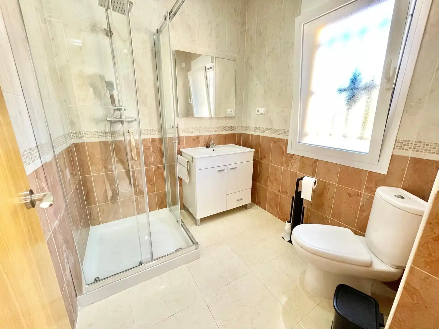 Baño de Casa o chalet de alquiler en Cartagena con Aire acondicionado, Terraza y Amueblado