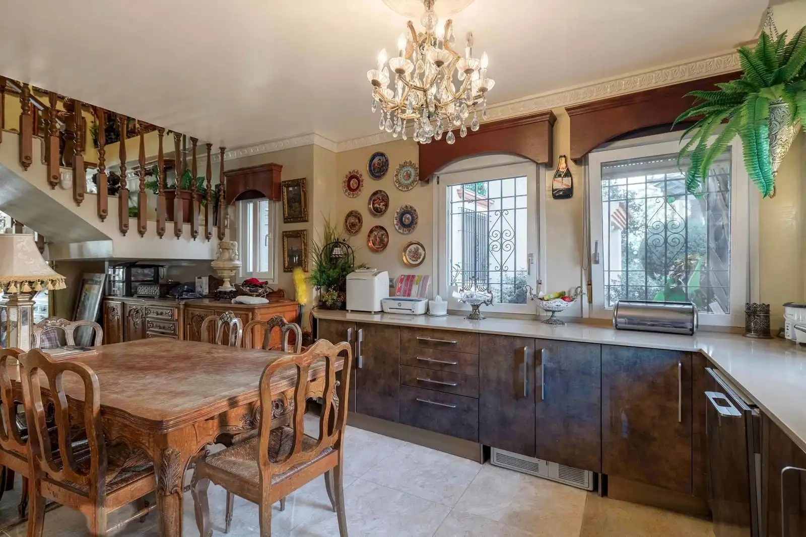 Küche von Maisonette zum Verkauf in Estepona mit Klimaanlage und Gemeinschaftspool
