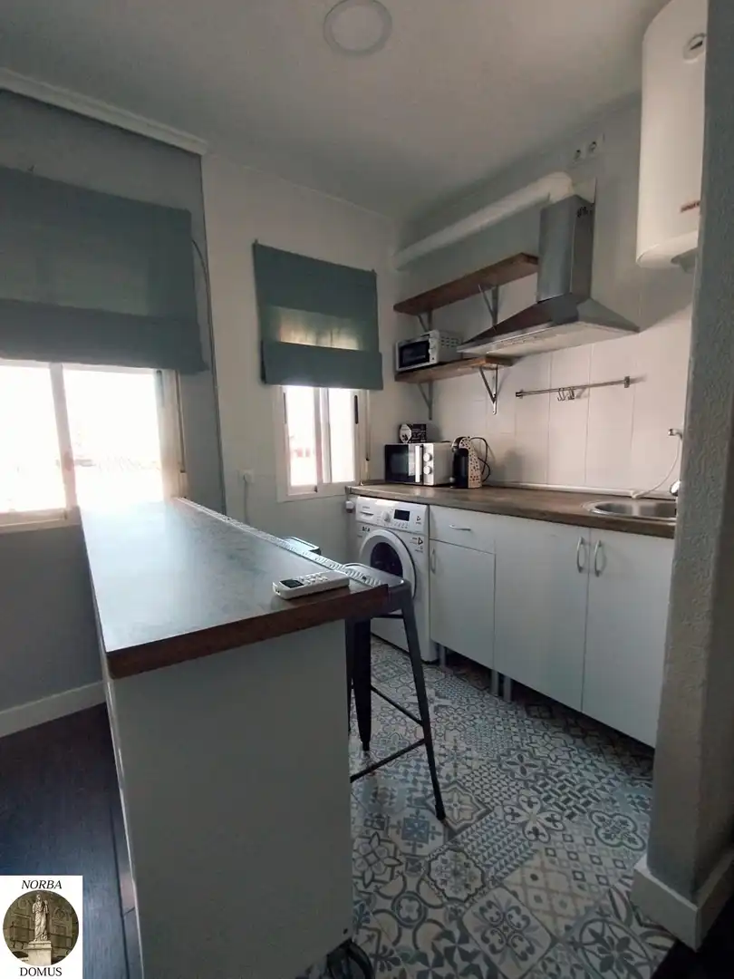 Cocina de Apartamento en venta en Cáceres con Aire acondicionado, Calefacción y Amueblado