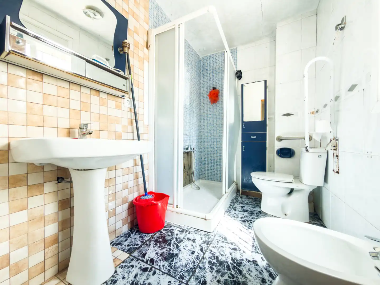 Badezimmer von Haus oder Chalet zum Verkauf in Zújar mit Möbliert, Ofen und Waschmaschine