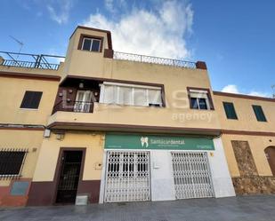 Vista exterior de Casa adosada en venda en Sanlúcar de Barrameda amb Aire condicionat