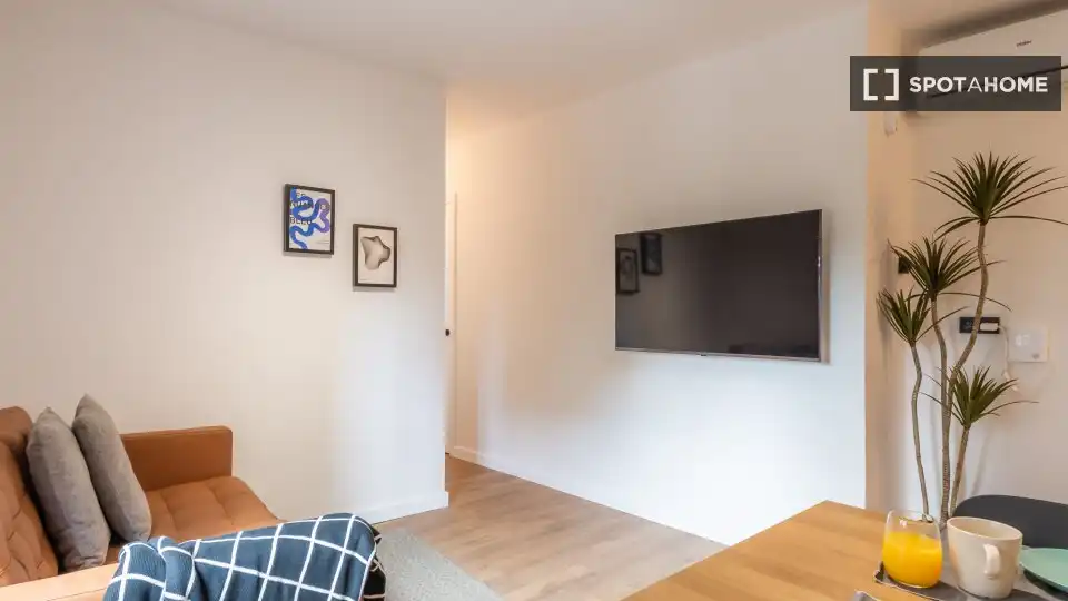Sala d'estar de Apartament per a compartir en L'Hospitalet de Llobregat amb Aire condicionat, Terrassa i Moblat