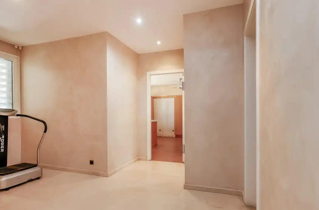 House with pool for sale in Avinguda Rocaferrera, imagen 18