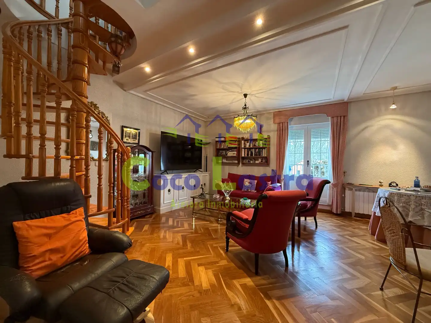 Sala de estar de Casa adosada en venta en Nava de Francia con Calefacción, Jardín privado y Terraza
