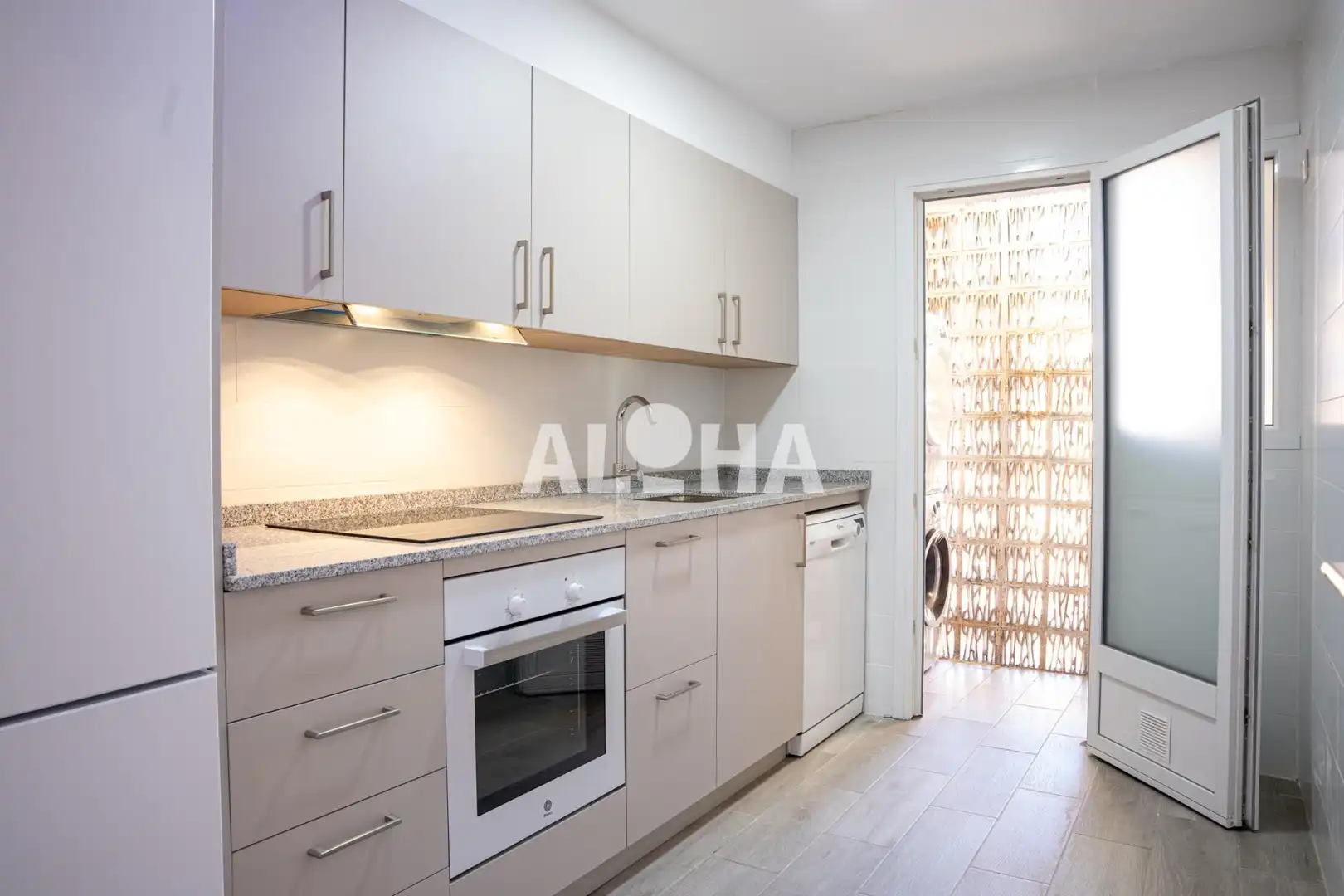 Appartement compact avec terrasse à louer à Moncada, imagen 7