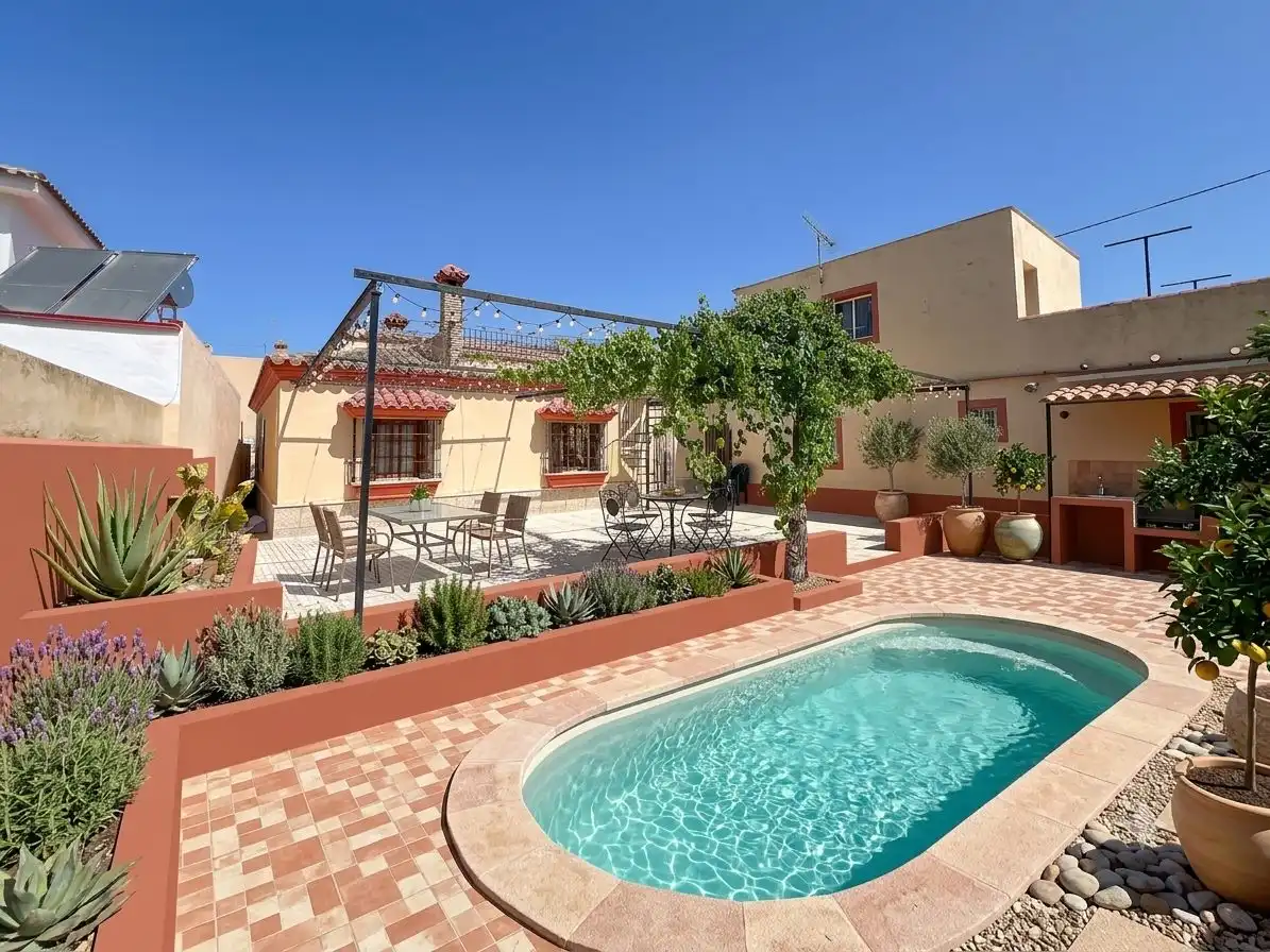 Piscina de Casa o xalet en venda en Sanlúcar de Barrameda amb Jardí privat