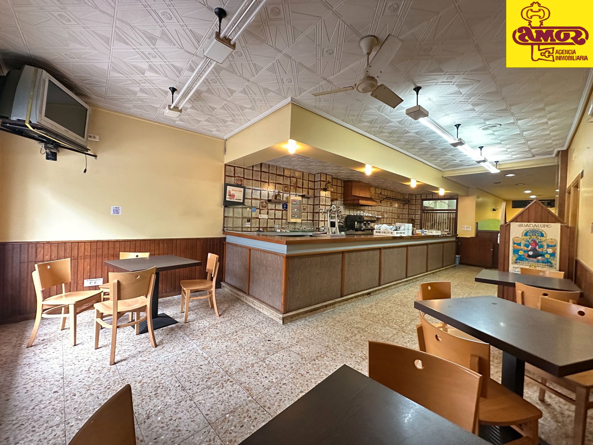 Local en venda en Santiago de Compostela  amb Moblat