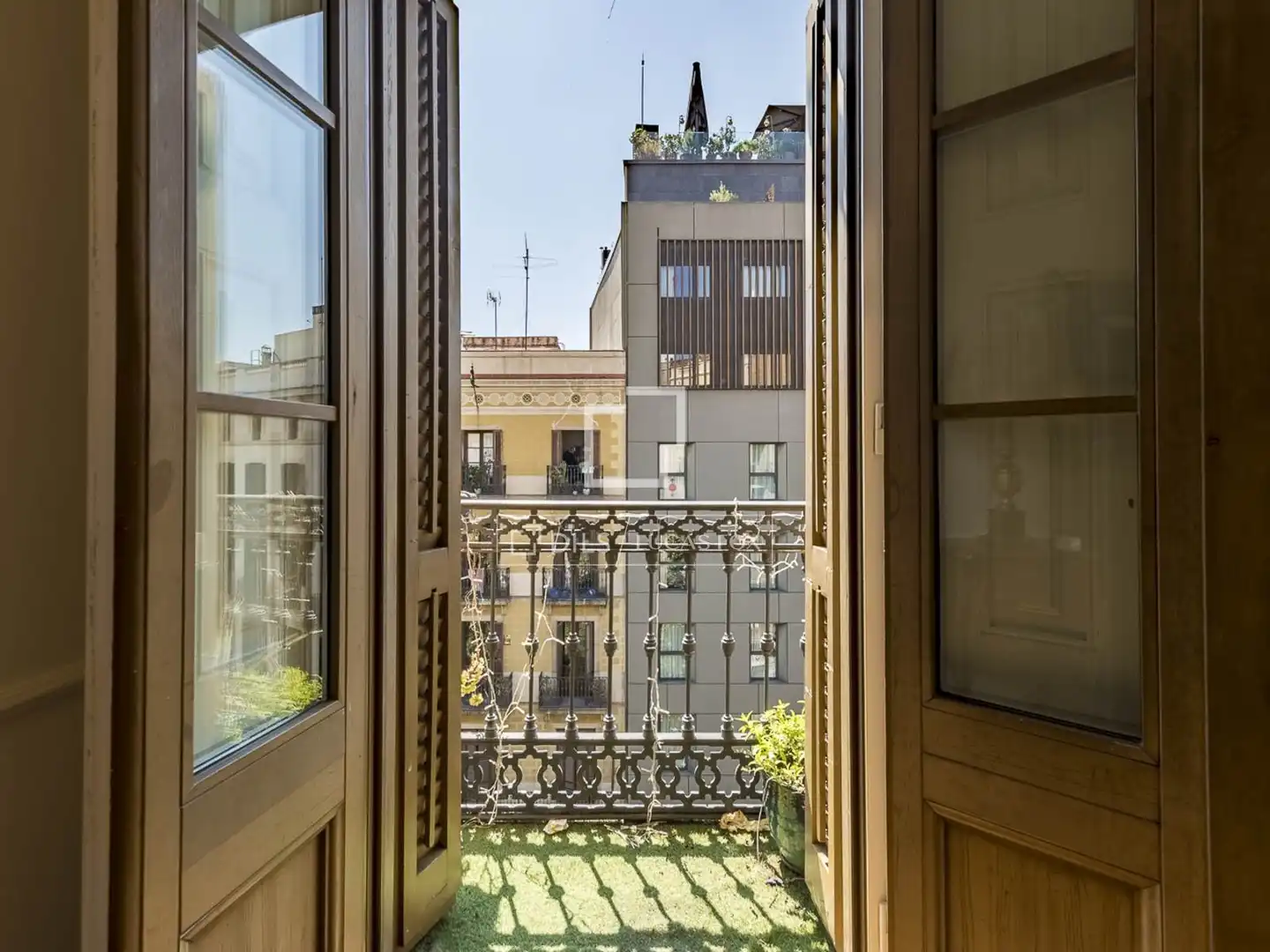Terrasse von Wohnung zum Verkauf in Barcelona mit Klimaanlage, Parkett und Terrasse