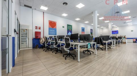 Foto 3 de Oficina de alquiler en Tres Olivos - Valverde, Madrid Capital