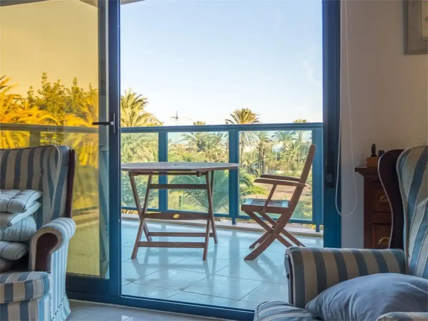 Terrasse von Wohnung zum Verkauf in Torrevieja mit Klimaanlage und Schwimmbad
