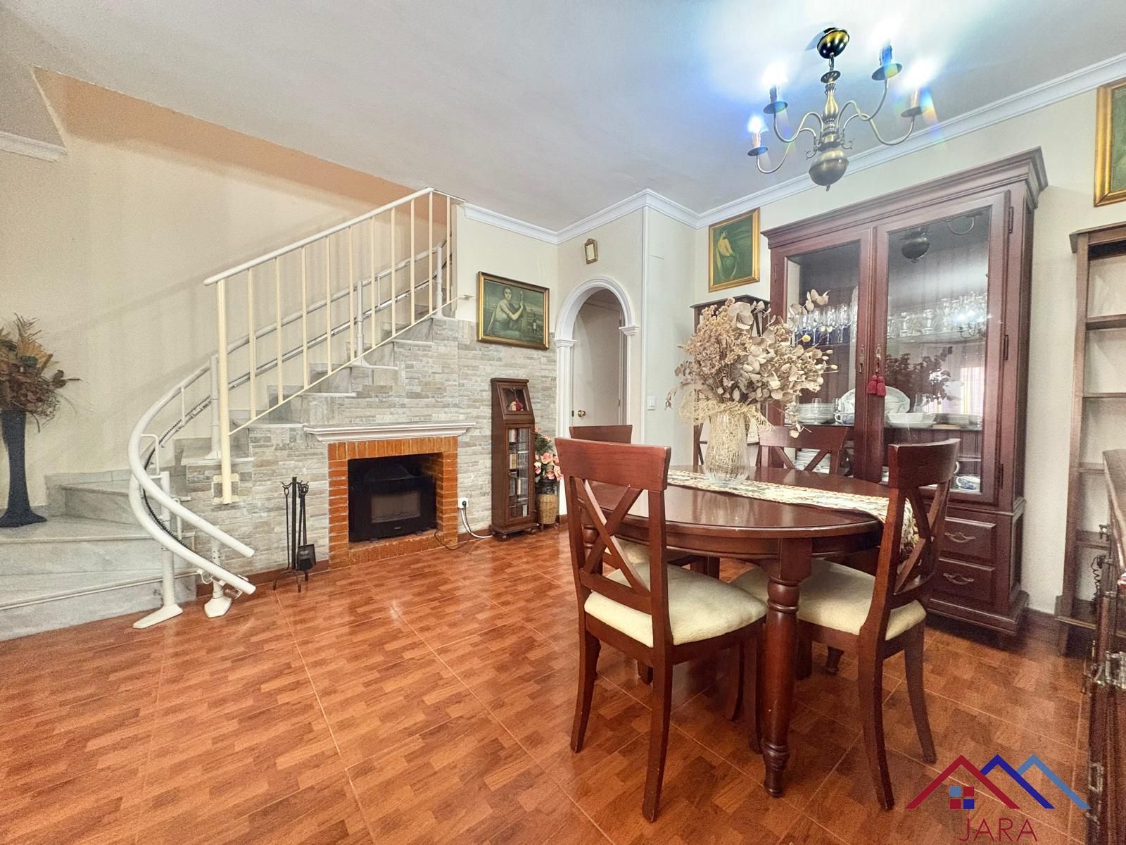 Menjador de Casa o xalet en venda en Jerez de la Frontera amb Aire condicionat, Calefacció i Terrassa