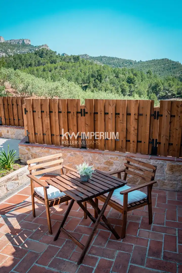 Terrassa de Casa o xalet en venda en Colldejou amb Aire condicionat, Jardí privat i Terrassa