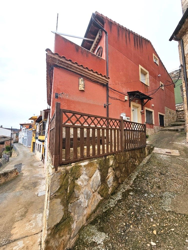 Vista exterior de Casa o chalet en venta en Argecilla con Calefacción, Terraza y Trastero