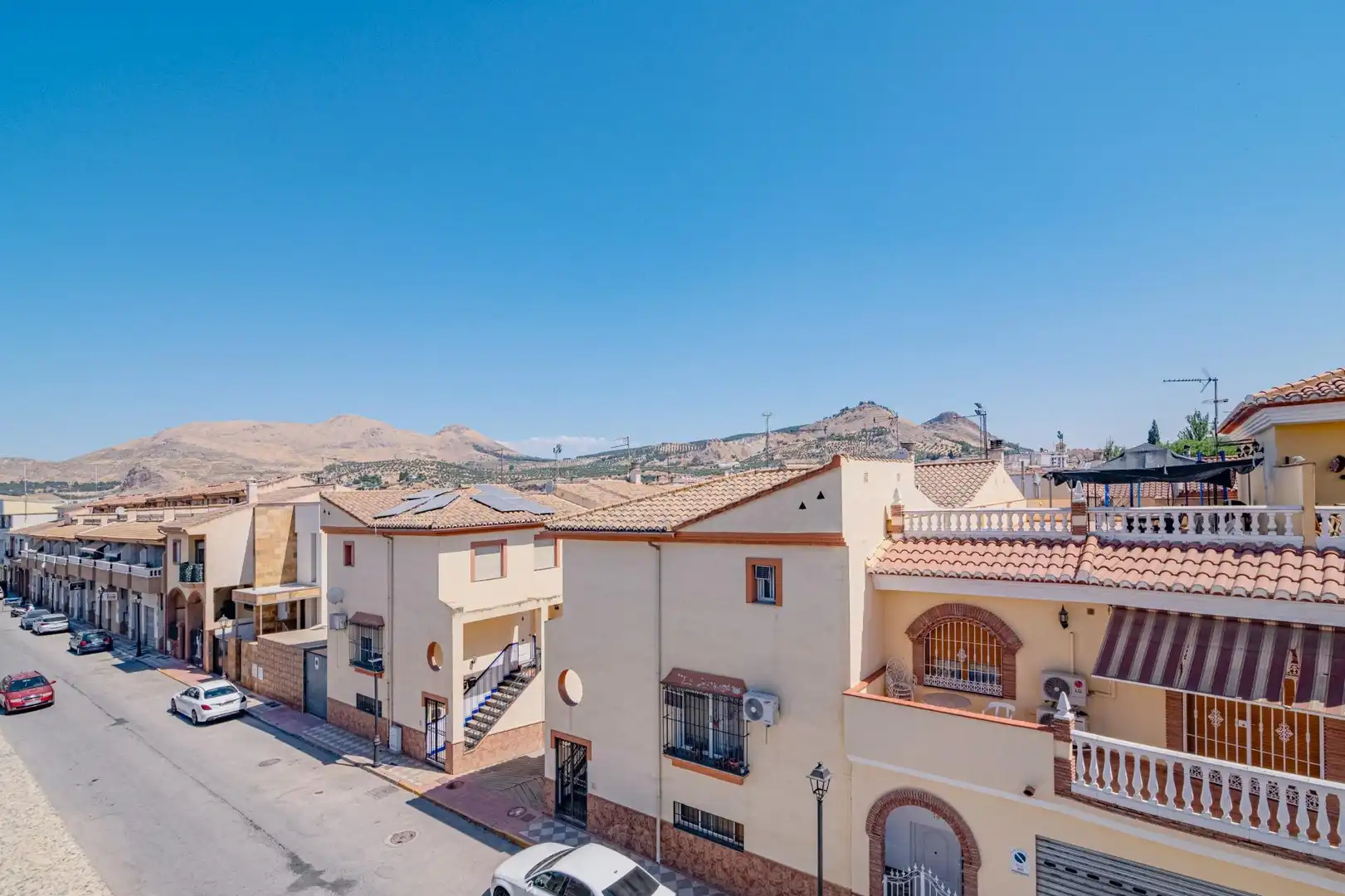 Vista exterior de Dúplex en venta en Atarfe