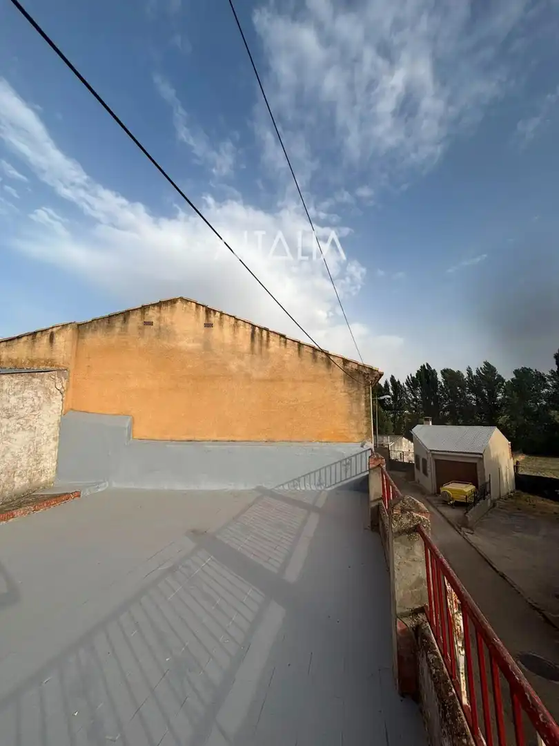 Vista exterior de Casa o xalet en venda en Mariana amb Calefacció
