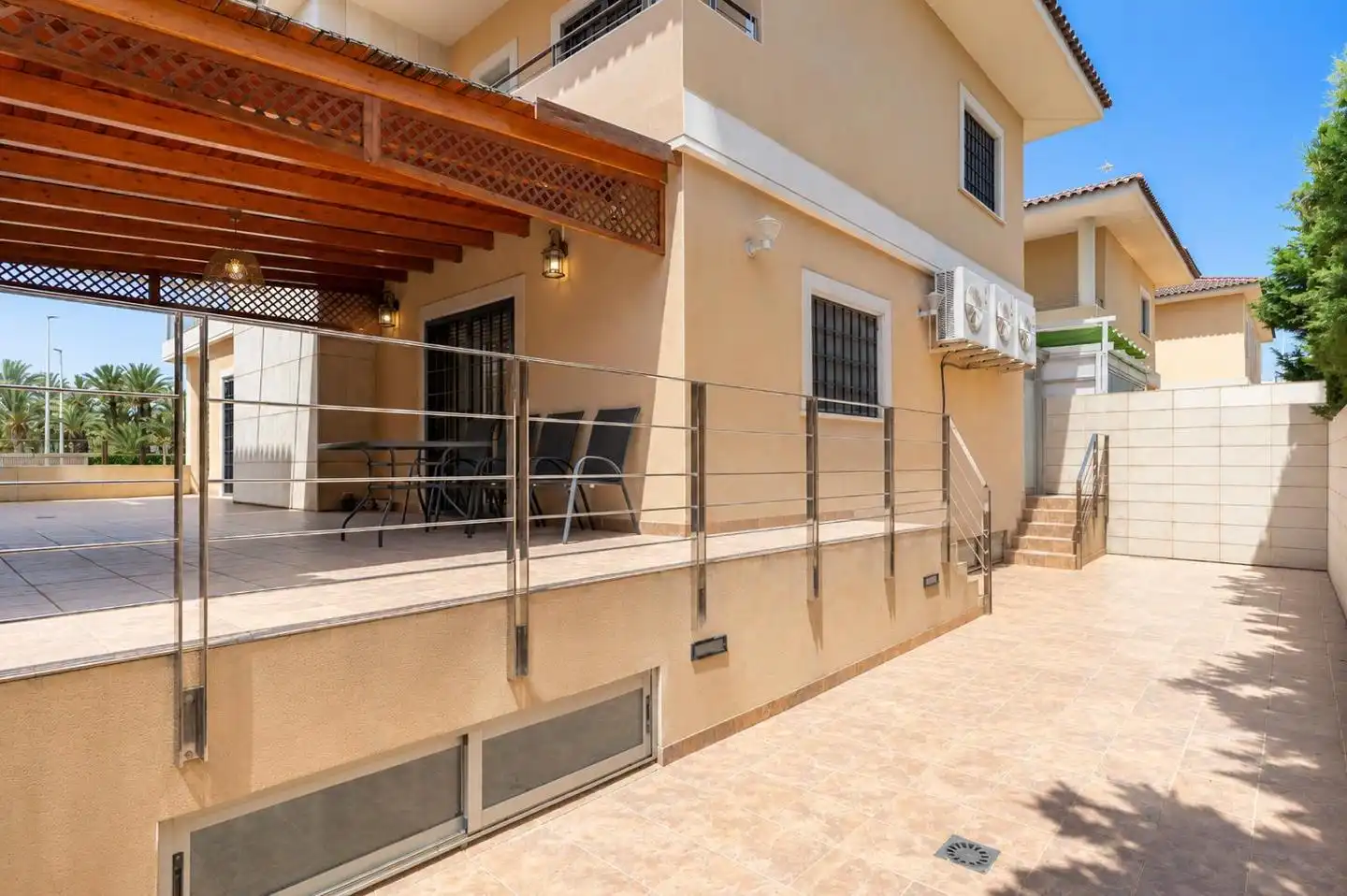 Terraza de Casa o chalet en venta en Elche / Elx con Aire acondicionado, Jardín privado y Parquet