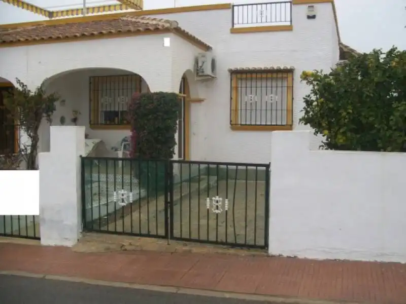 Bungalow con terraza en venta en Calle alfredo Kraus, imagen 16