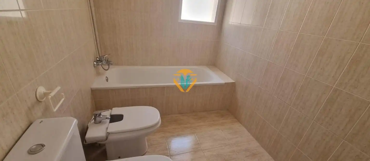 Casa aparellada amb piscina en venda a El Tossal - Bello Horizonte, imagen 9