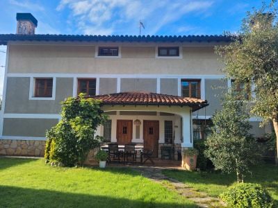 Vista exterior de Casa o chalet en venta en Guriezo con Calefacción, Jardín privado y Terraza