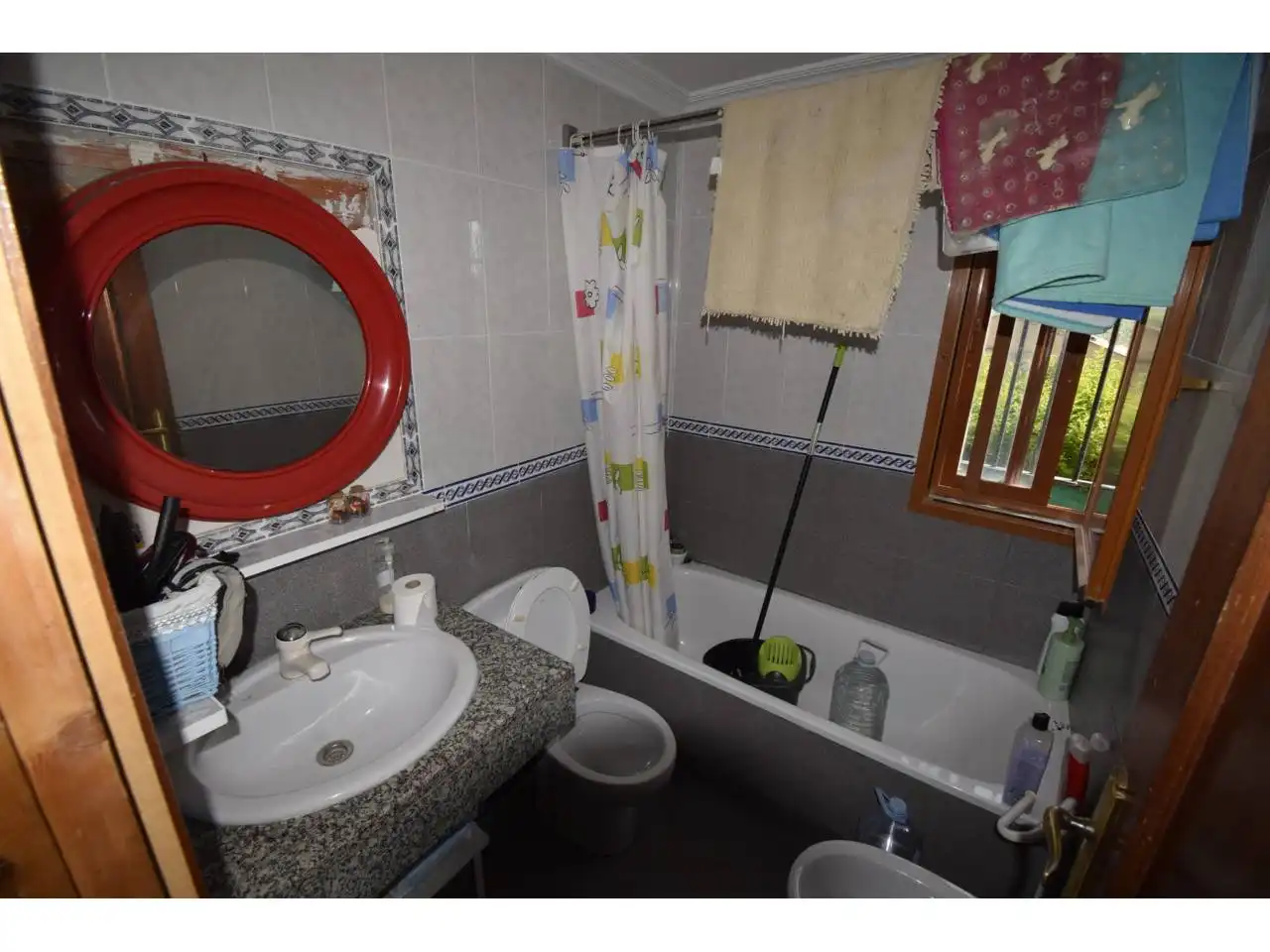 Bathroom of Houses for sale in Cuadros  with Private garden and Parquet flooring