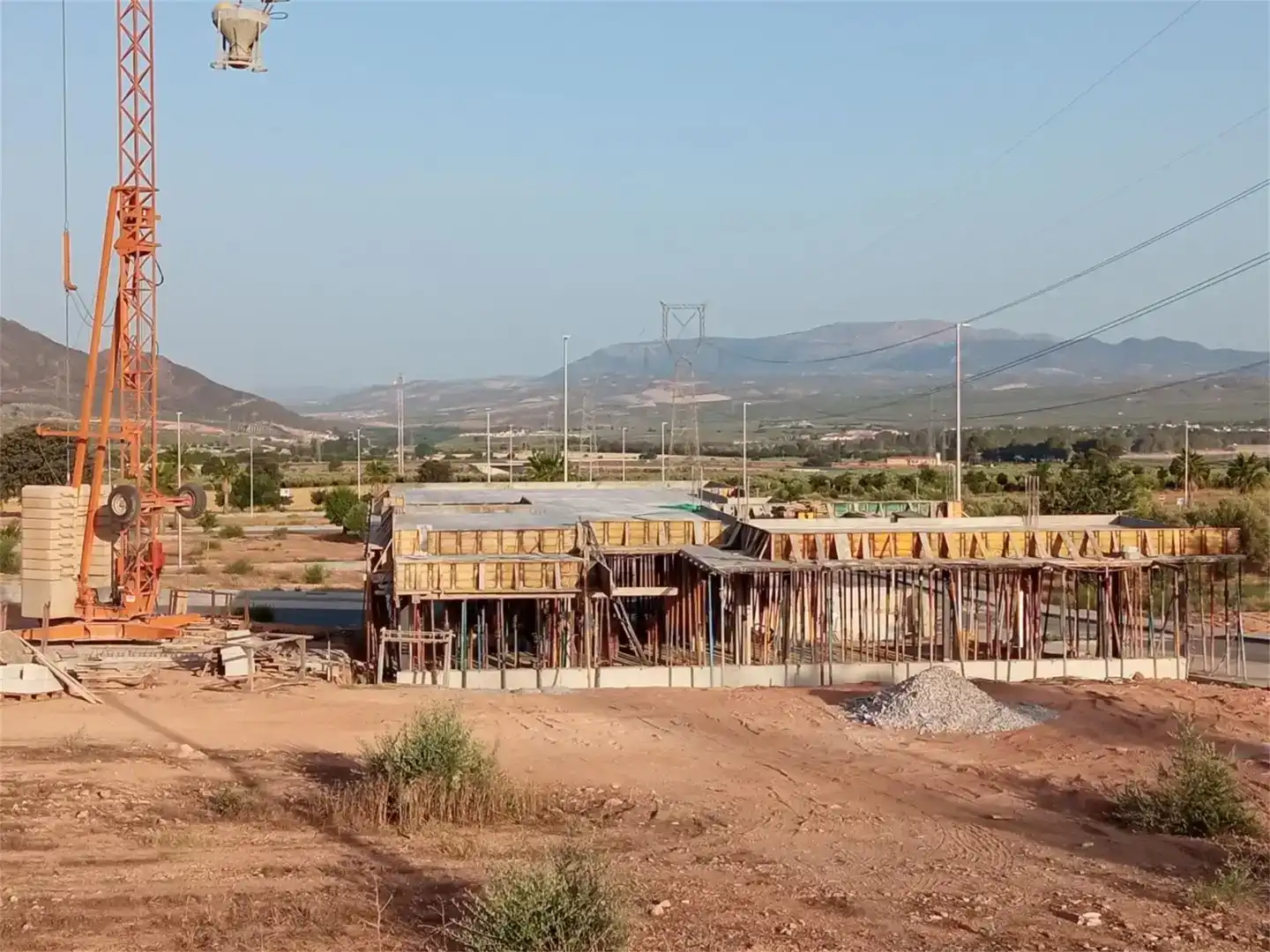 Vista exterior de Casa o xalet en venda en Albolote amb Jardí privat i Piscina