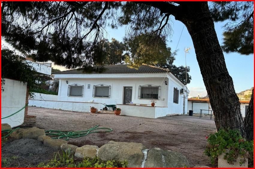 Vista exterior de Casa o xalet en venda en  Córdoba Capital amb Aire condicionat, Jardí privat i Traster