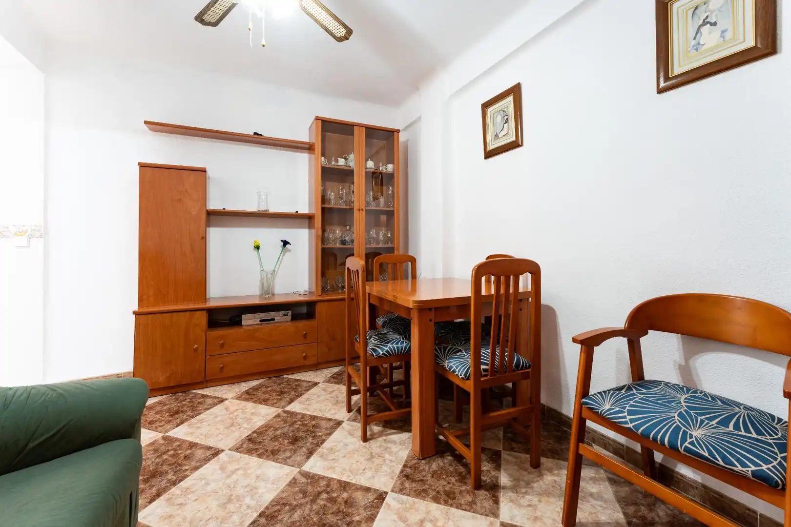 Sala d'estar de Pis en venda en Carretera de Cádiz