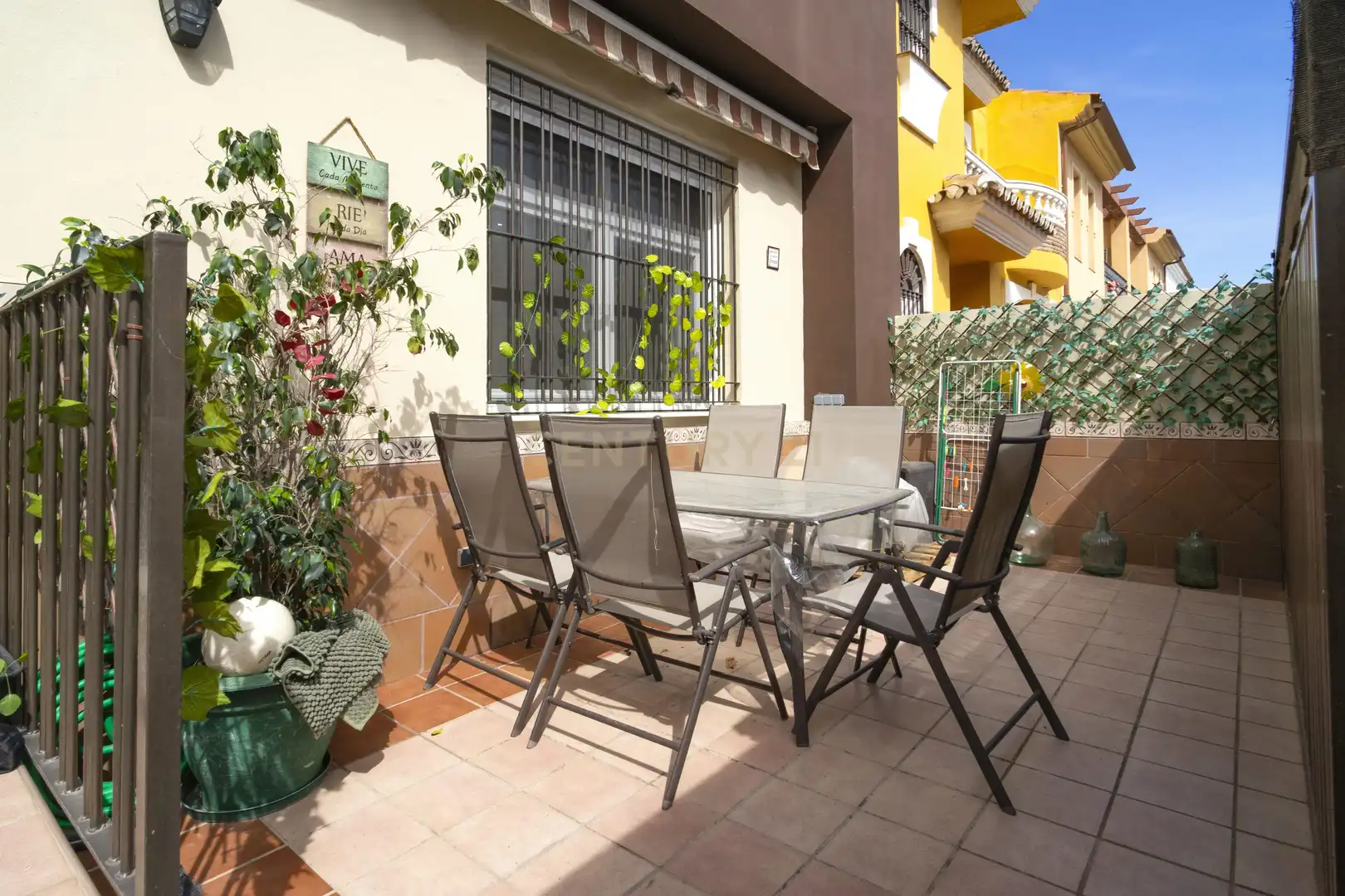 Casa adosada en venda a CL MARIANELA 34 MALAGA (MÁLAGA), -1, Campanillas