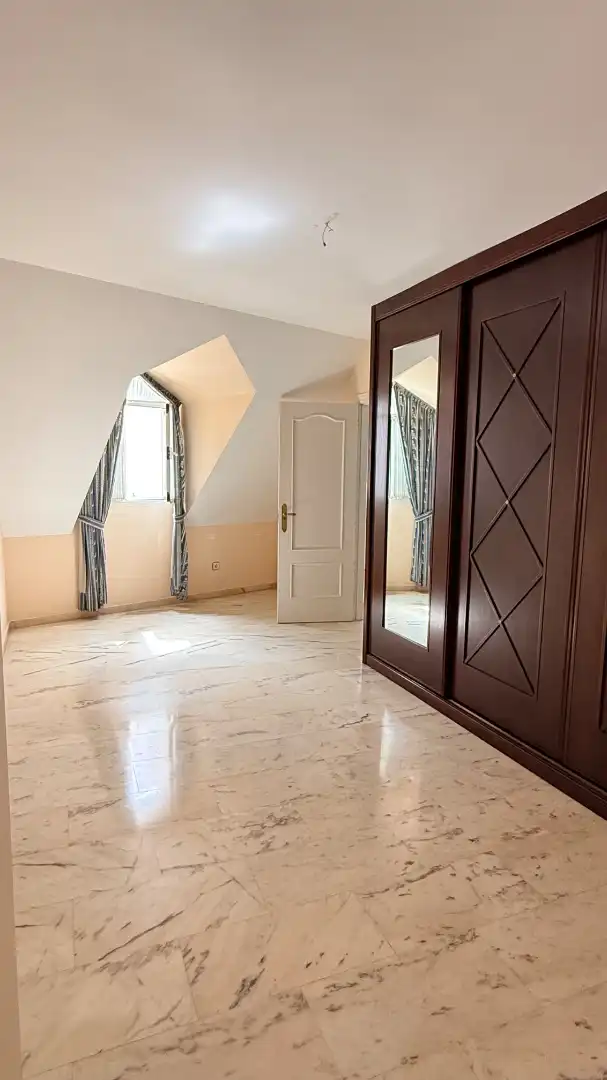 Schlafzimmer von Dachboden zum Verkauf in Vélez-Málaga mit Terrasse, Möbliert und Ofen