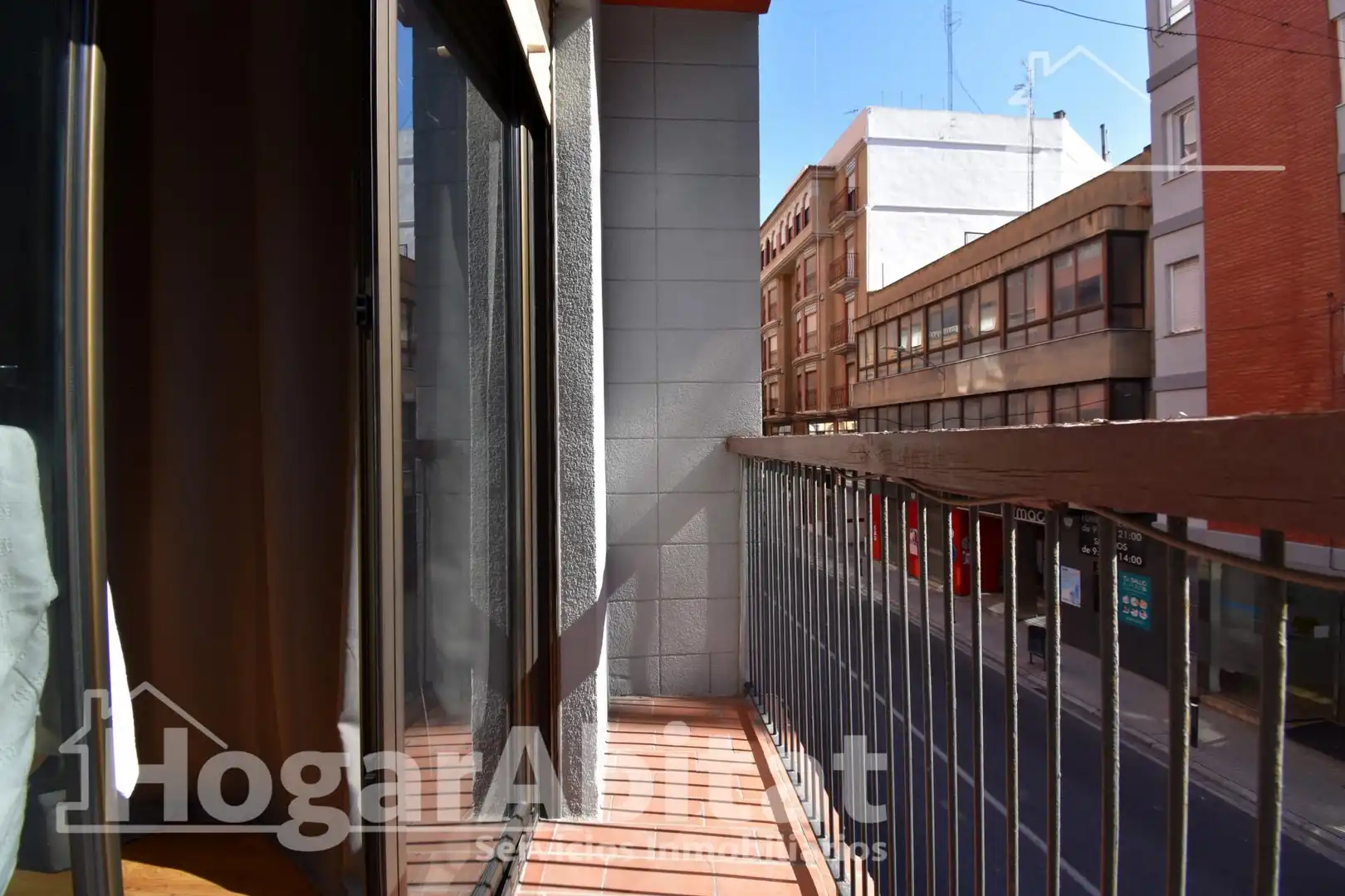 Terrasse von Wohnung zum Verkauf in Oliva mit Klimaanlage, Heizung und Parkett