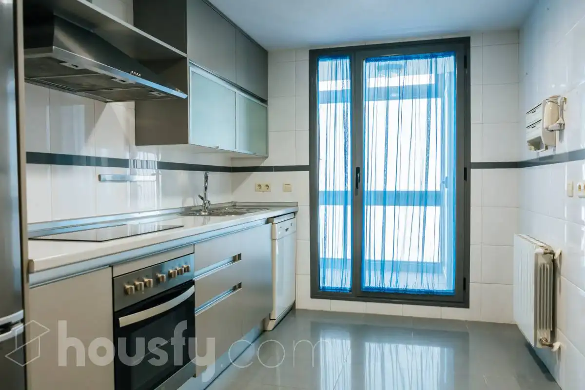 Wohnung zur Miete in Avenida de la Osa Menor, Sur - PAU 4
