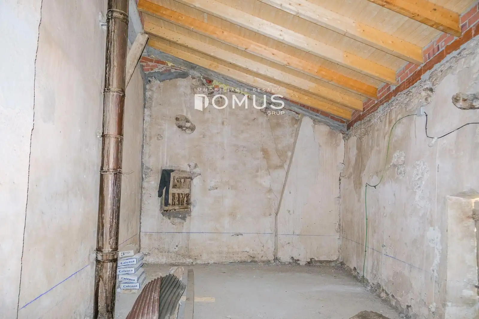 Country homes for sale in Besalú  with Private garden