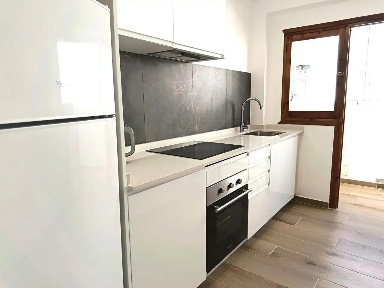Cocina de Piso en venta en Oliva con Aire acondicionado