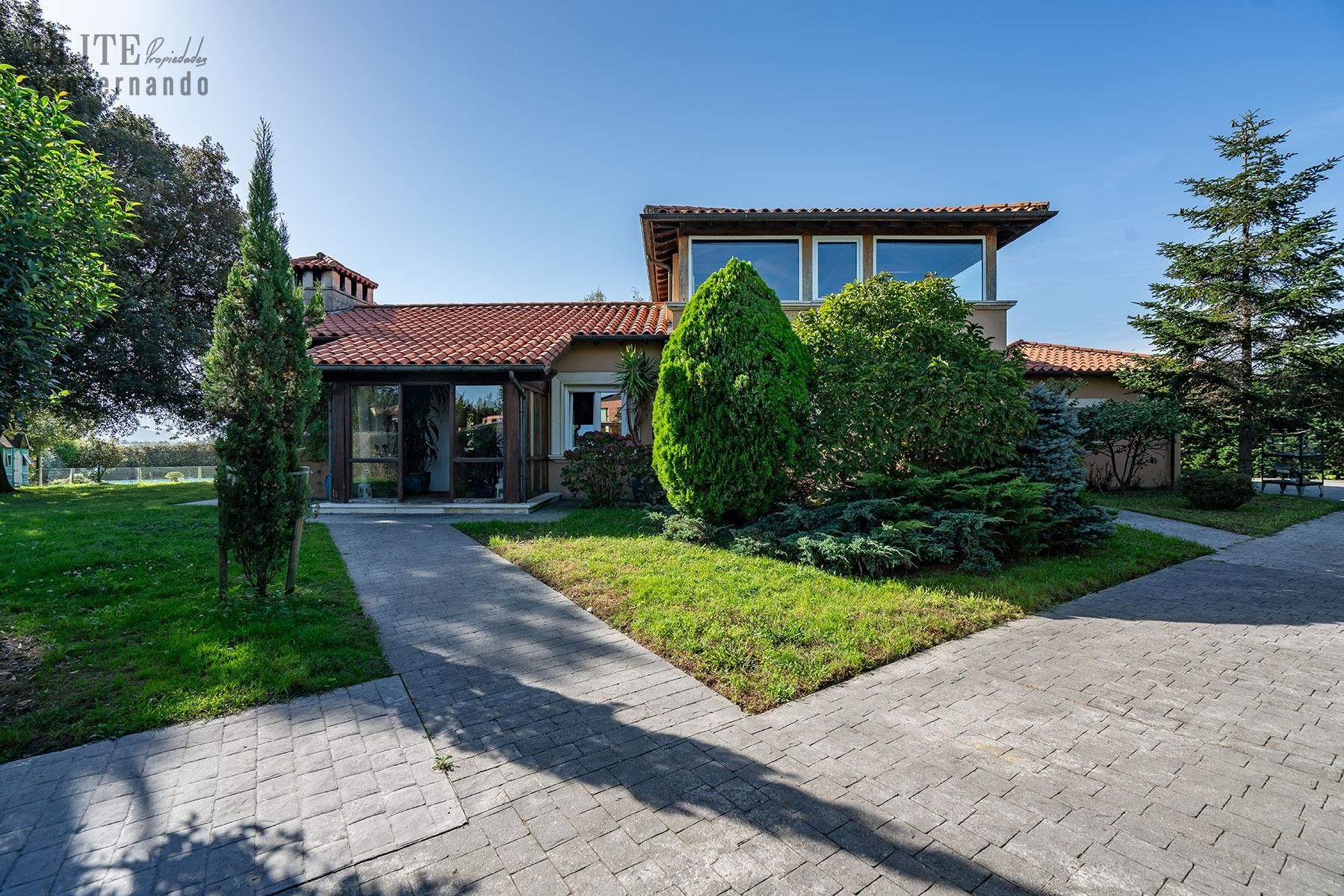 Vista exterior de Casa o xalet en venda en Ribamontán al Mar amb Calefacció, Jardí privat i Terrassa