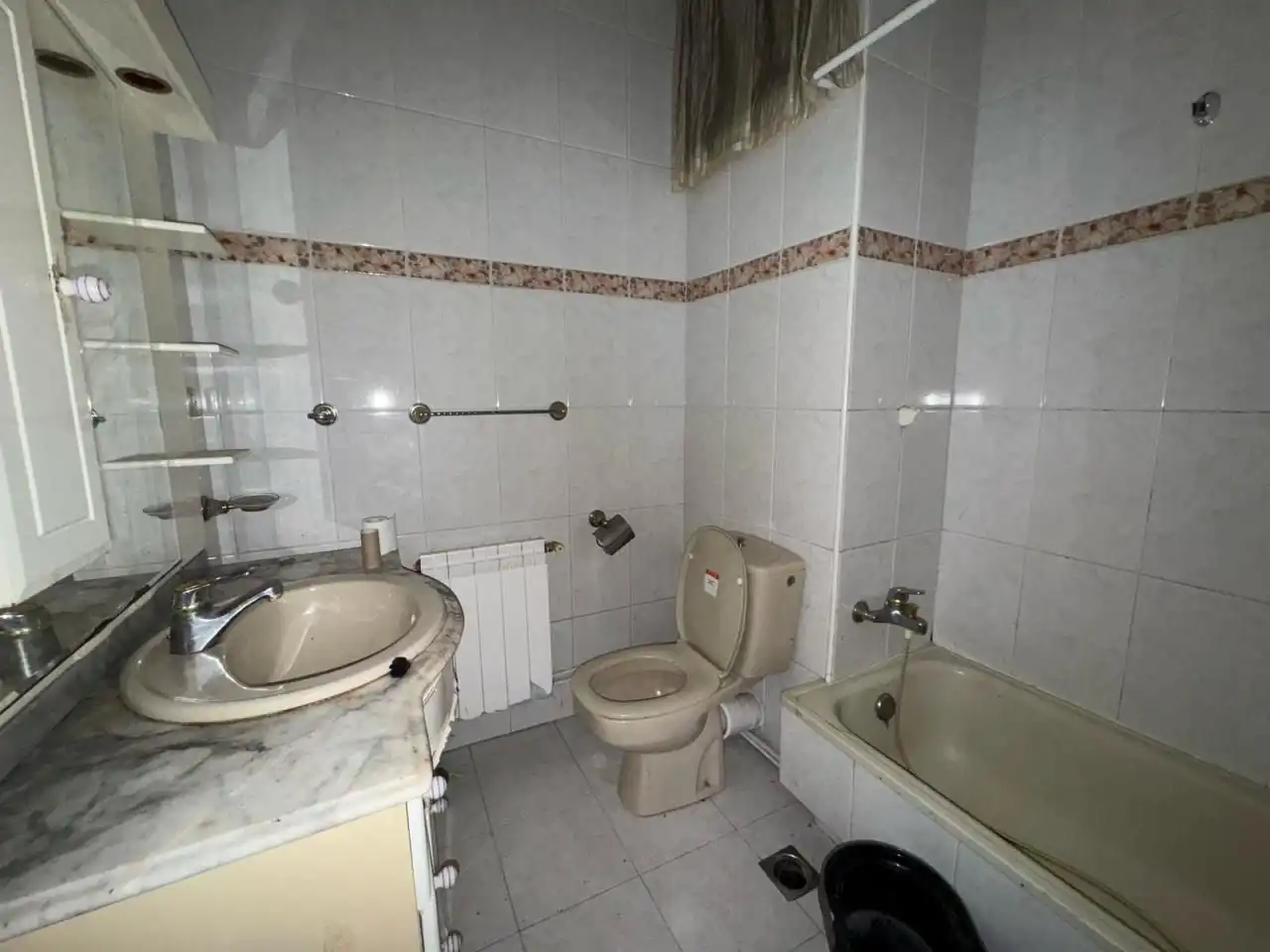 Apartments for sale in Calle EMILIA PARDO BAZAN, 42, Salgueira - O Castaño
