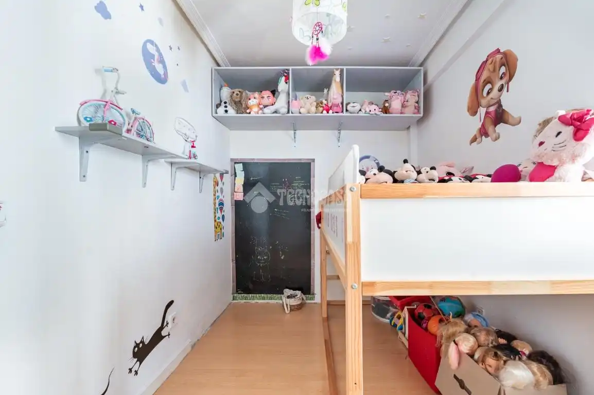 Bedroom of Flat for sale in Madrid  with Air Conditioner and Heating