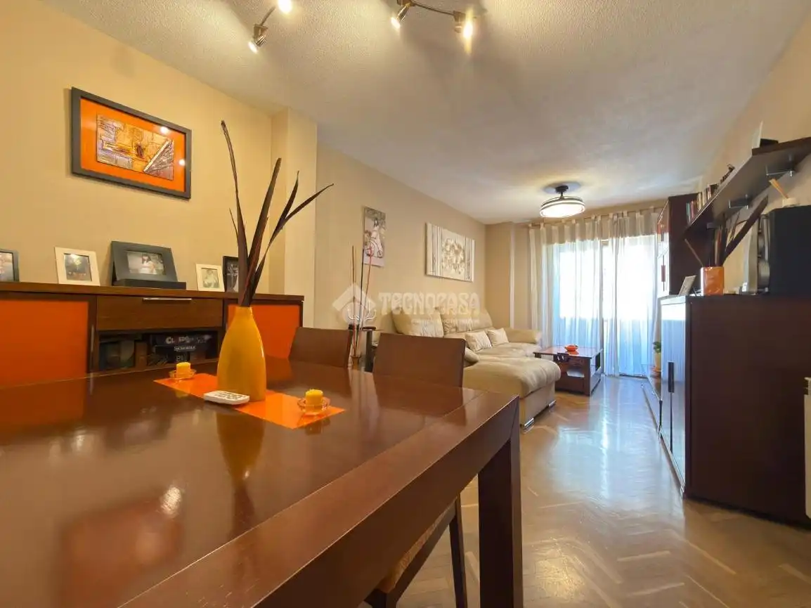 Sala de estar de Piso en venta en Alcobendas con Aire acondicionado, Parquet y Balcón