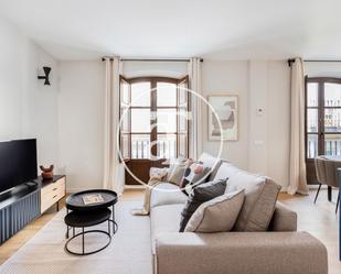 Living room of Flat to rent in  Barcelona Capital  with Air Conditioner, Heating and Furnished