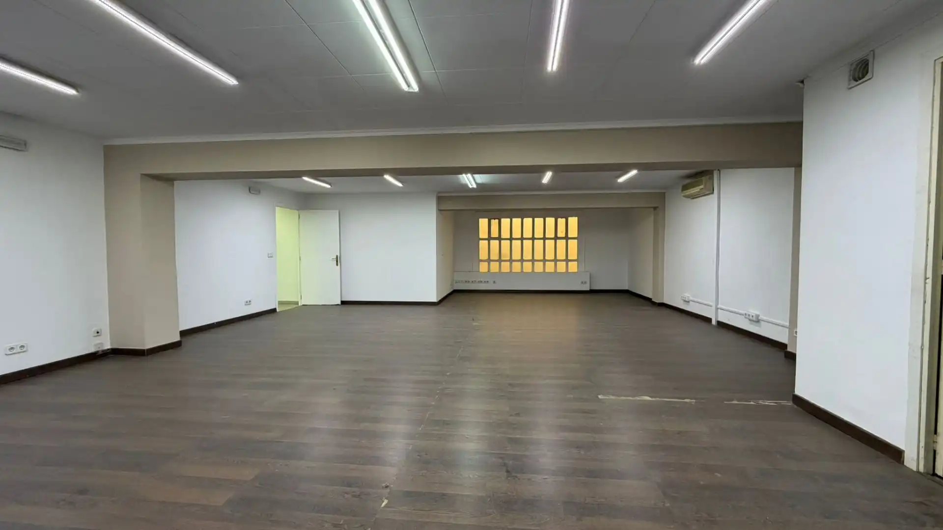 Local comercial en venda a Riu Sud