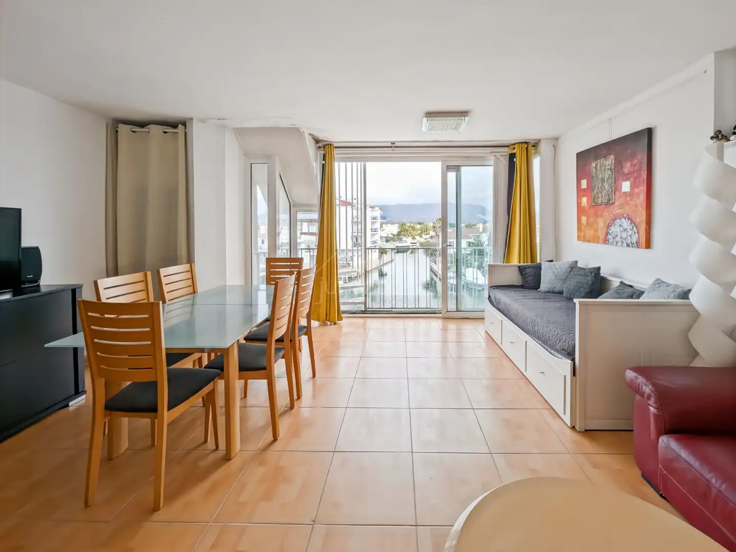 Sala de estar de Dúplex en venta en Empuriabrava con Aire acondicionado, Calefacción y Terraza