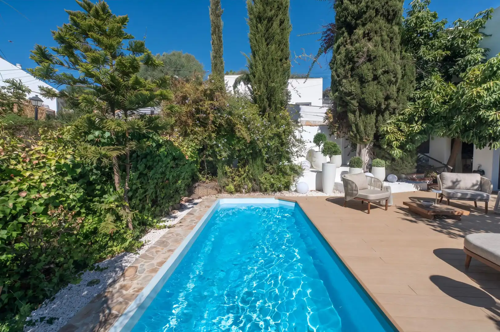Swimming pool of Houses for sale in Los Pacos