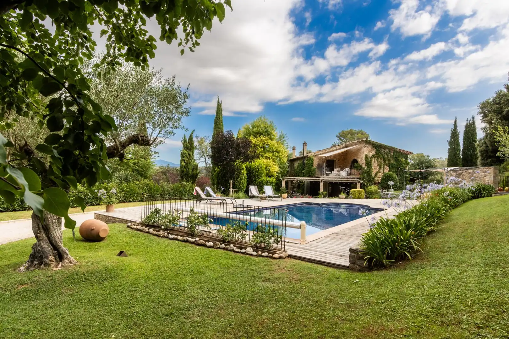 Garden of Country homes for sale in Esponellà  with Heating, Private garden and Terrace